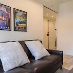 Apartmán Glamorous 2bdr By Lovelystay *