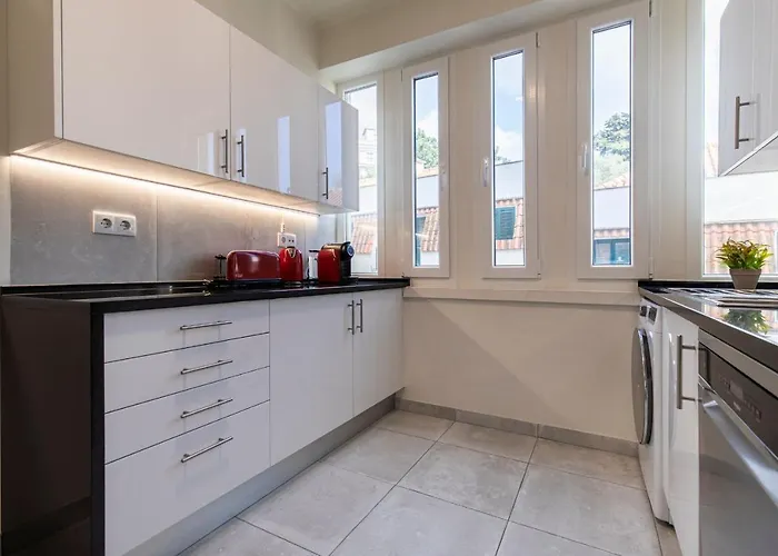 شقة Glamorous 2bdr By Lovelystay