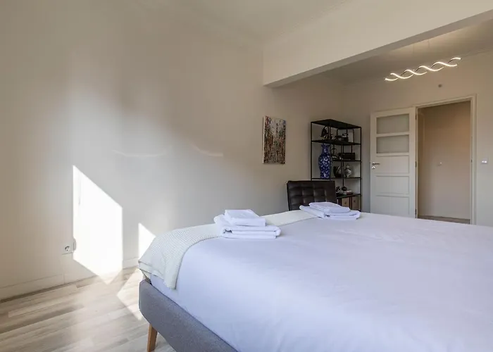 شقة Glamorous 2bdr By Lovelystay