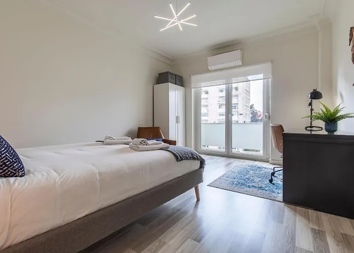 Glamorous 2bdr By Lovelystay Lisboa