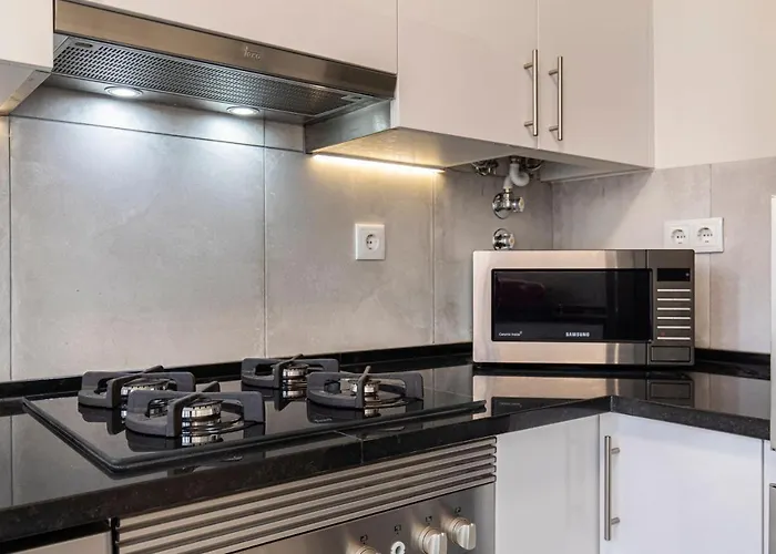 Glamorous 2bdr By Lovelystay Apartament Lizbona